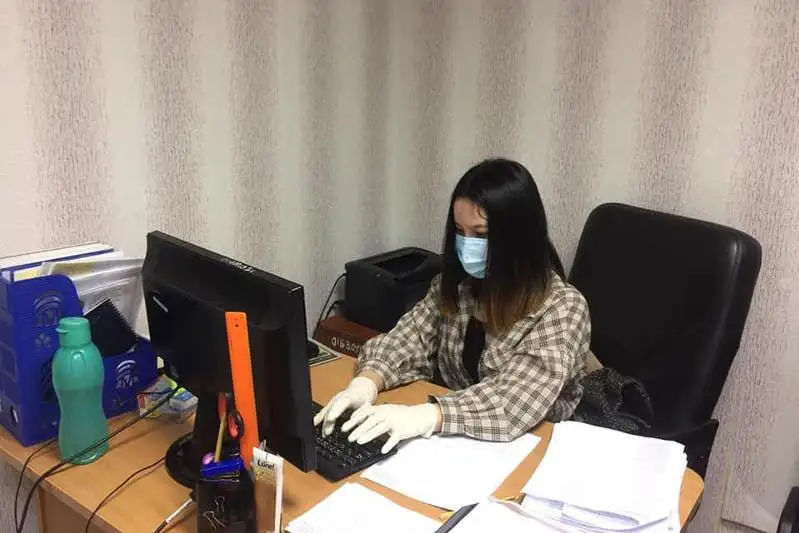 Студенты-волонтеры Медицинского университета Астана помогают в профилактике коронавируса