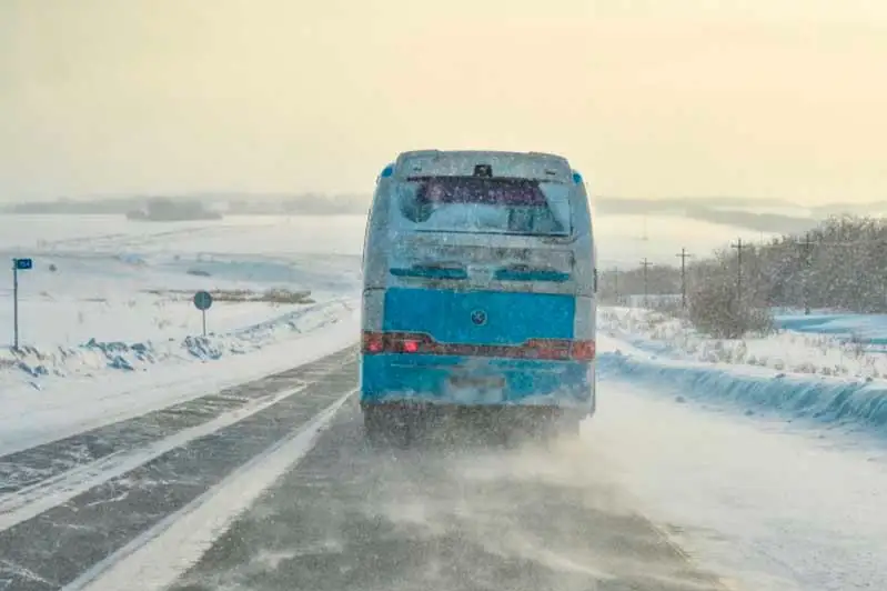 19 пассажиров спасены из снежного плена в Павлодарской области