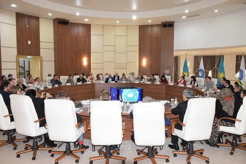 Стихи Абая прозвучали на разных языках в столичном Доме дружбы