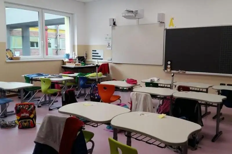 Италия закрывает школы и университеты на фоне вспышки коронавируса