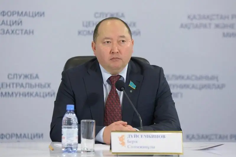 Депутат Берик Дюйсембинов: Статья Президента РК – отчет перед великим Абаем