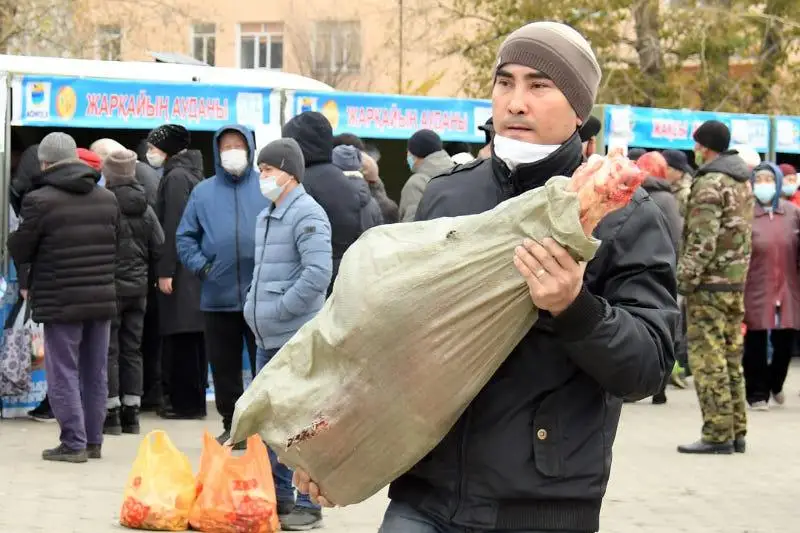 Свыше 83 тонн сельхозпродукции представили на ярмарке в Кокшетау