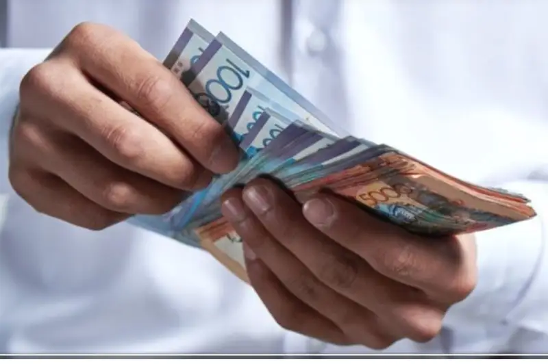 1,5 тысячи медработников получили надбавки за время карантина в ЗКО