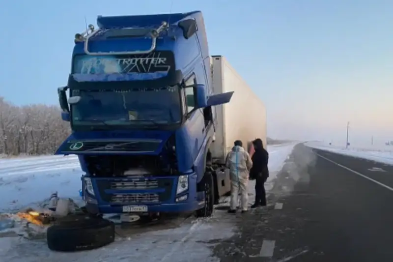 Полиция помогла водителю сломанной фуры в Павлодарской области