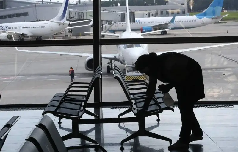 Взрывчатые вещества искали в аэропортах в Краснодаре, Петербурге и Москве