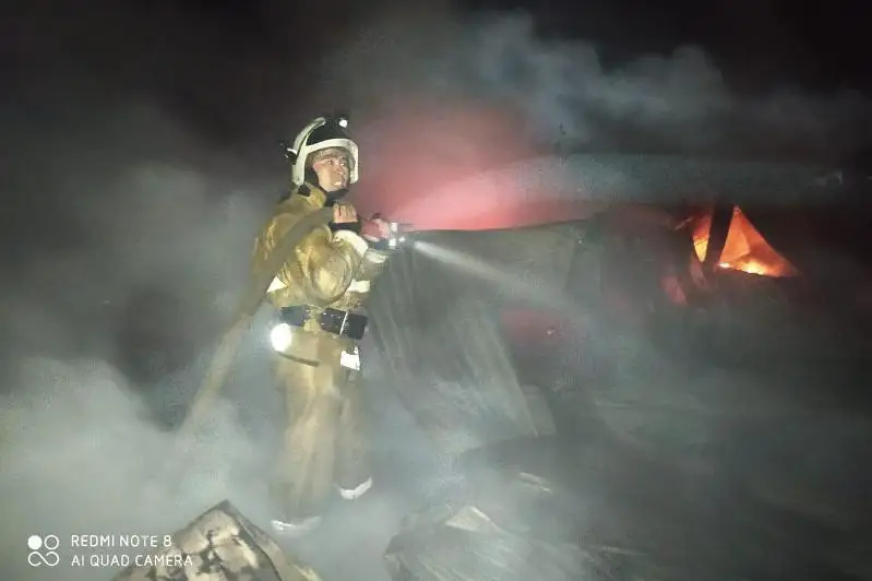 Пожар в районной больнице в Актюбинской области: эвакуированы 32 человека