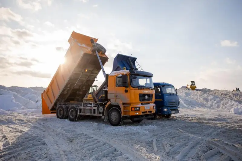 Помочь вывезти снег с улиц Семея попросили бизнесменов и депутатов маслихата