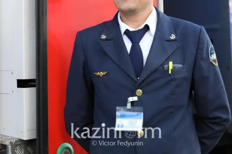 Проводников поездов штрафуют за курение