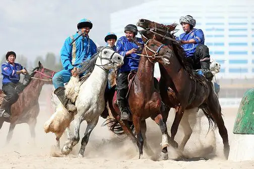Кокпар и кудалык устроили жители Жамбылской области, проигнорировав режим ЧП