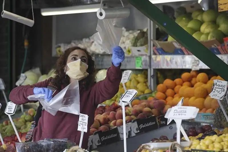 Европейцы проведут зиму в масках из-за коронавируса