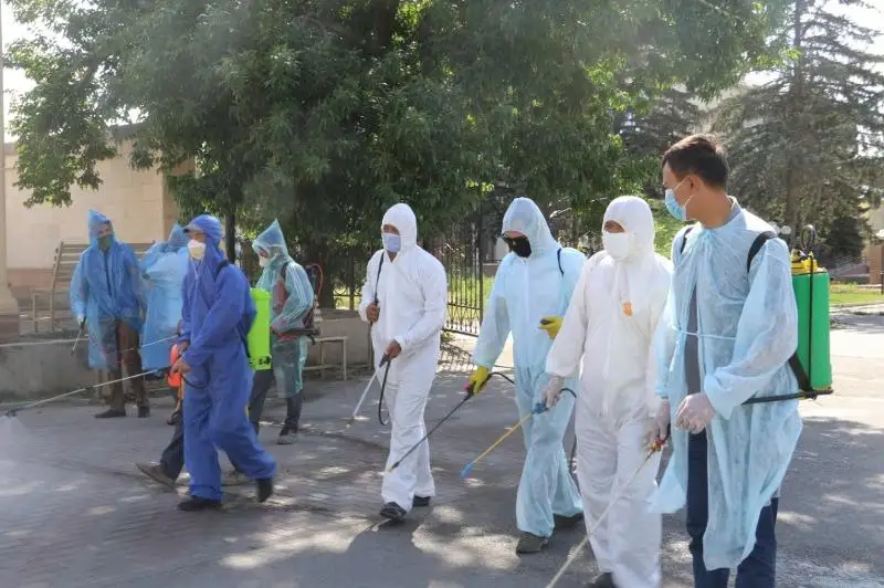 В Тюлькубасском районе провели дезинфекцию общественных мест