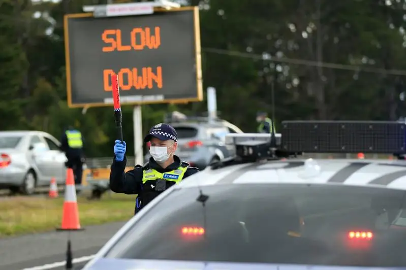 Карантин в Австралии: штрафом на 26 тысяч долларов завершилась вечеринка по случаю дня рождения