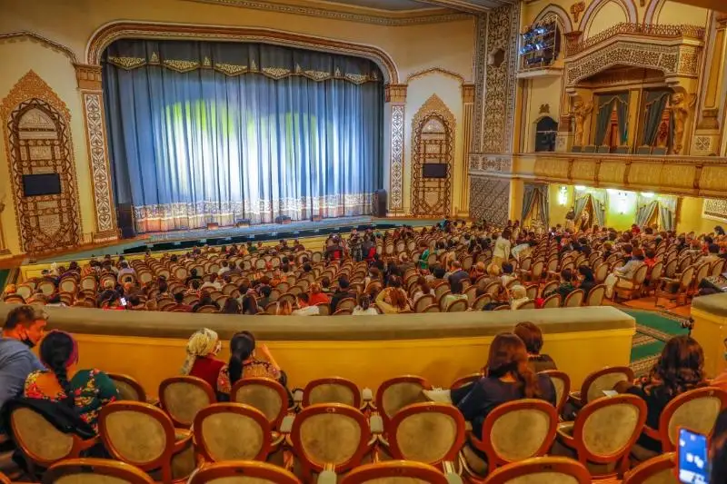 Как будут работать  театры в Алматы