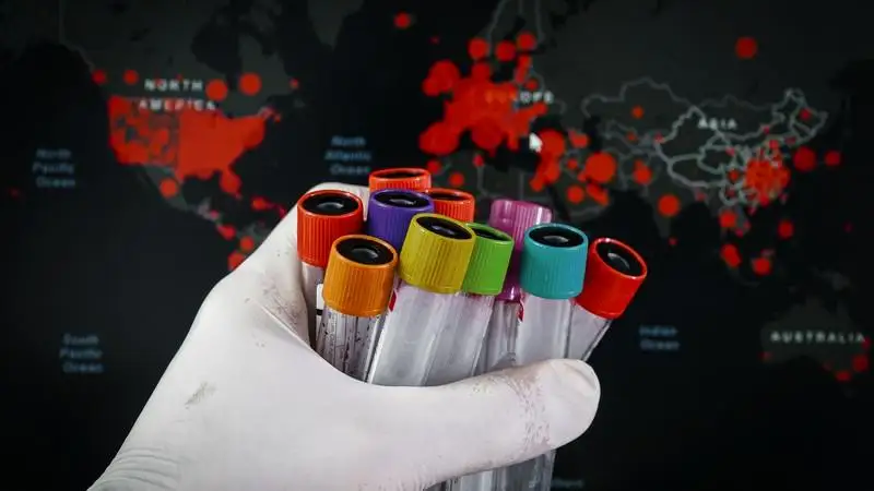 Коронавирус в мире: восьмая страна с миллионом заболевших и закрытие ресторанов в Испании