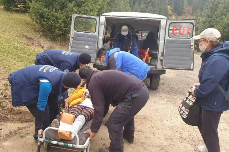 Случаи травматизма среди туристов участились в горах близ Алматы