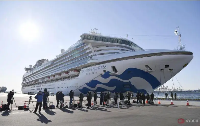 На круизном судне в Японии еще у более 60 человек диагностирован коронавирус
