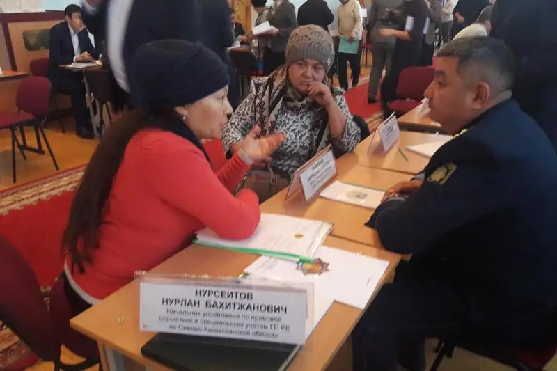 Открытый прием граждан провел аким СКО