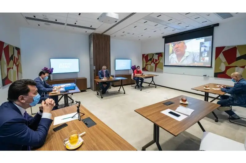 Министр здравоохранения А.Цой провел встречу с членами Нацсовета