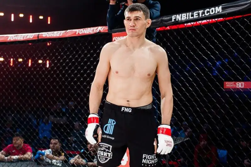 Топовый казахстанский боец подписал контракт с АСА