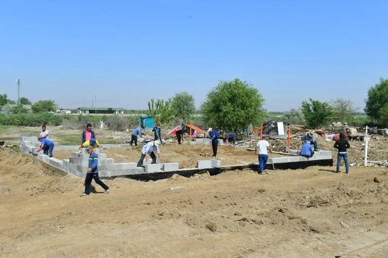 Более 800 местных жителей привлечены к строительным работам в Мактааральском районе