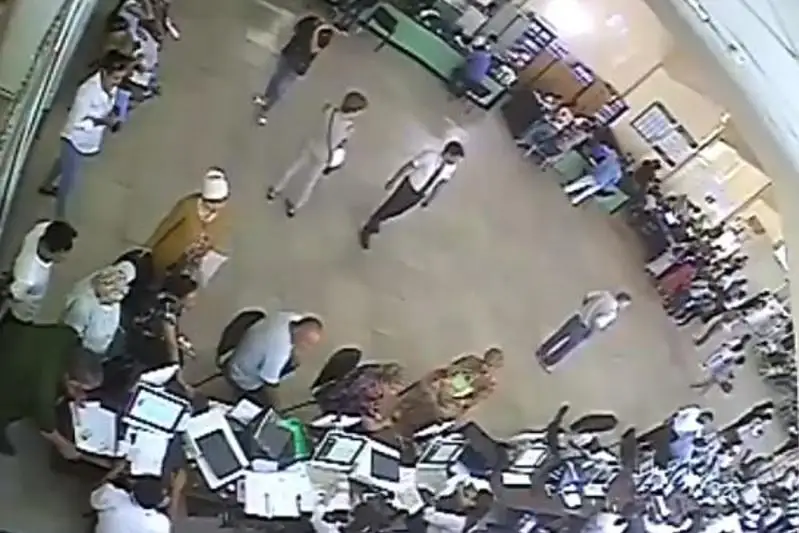 Мужчина ударил оператора ЦОНа в Шымкенте