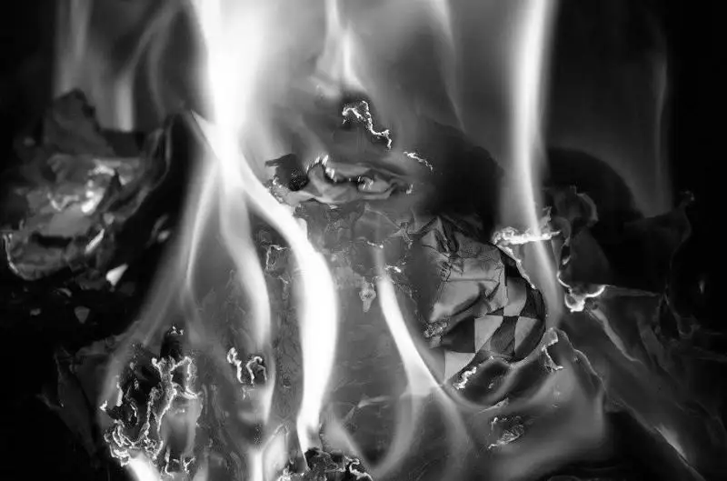 Два человека погибли в огне в СКО