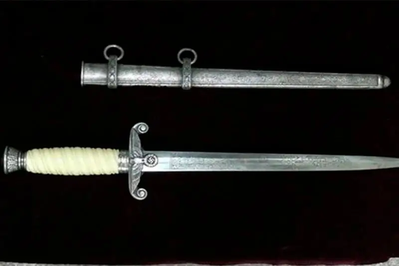 Старинный кортик изъяли у жителя Усть-Каменогорска