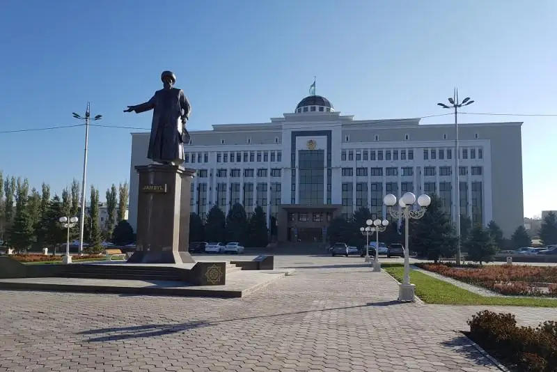 ЦОНы, вокзалы, парки и фитнес-клубы откроют в Жамбылской  области с 1 июня