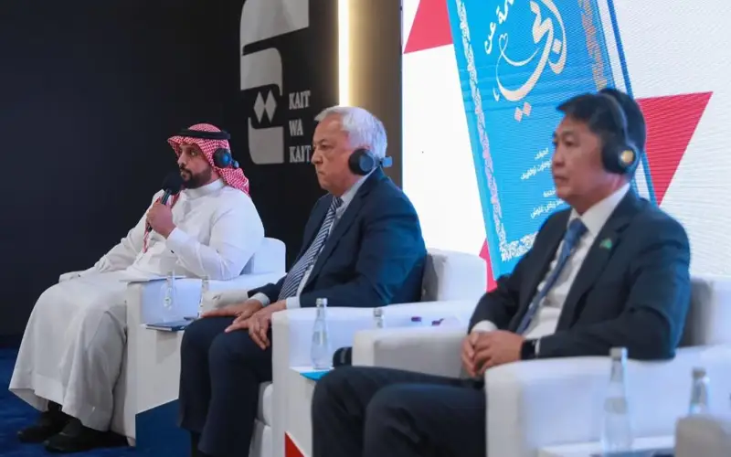 Book "The Word about the father” in Arabic presented at Intl Book Fair in Riyadh