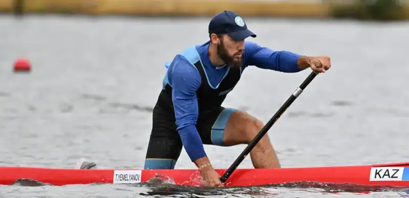 canoe and kayak