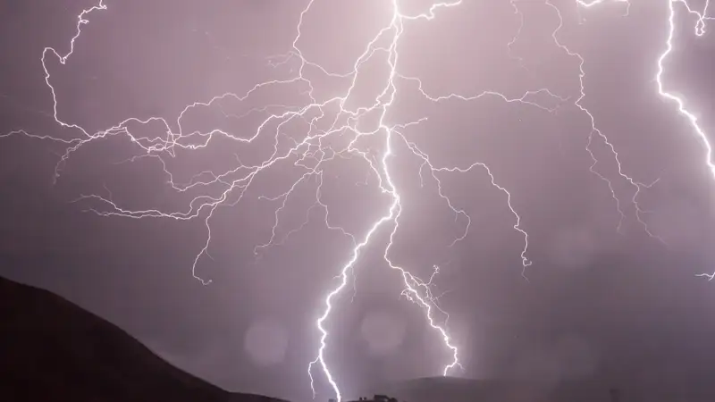 Physicists discover new cosmic mechanism behind lightning formation