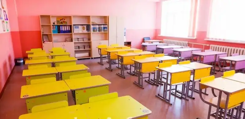 пустой класс школа