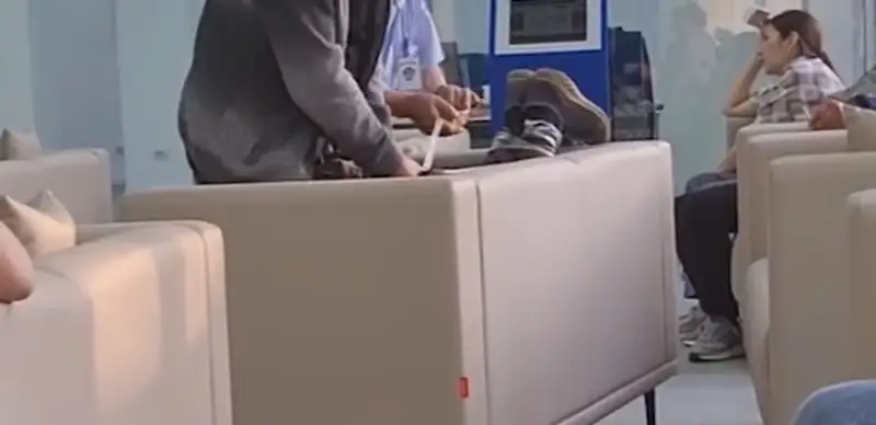 кадр из видео