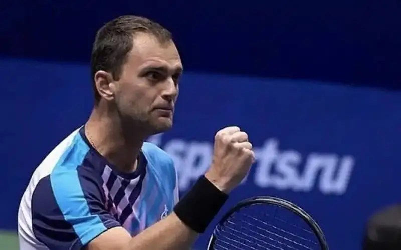 Aleksandr Nedovesov «Shanhaı masters» týrnıriniń shırek fınalyna shyǵa almady