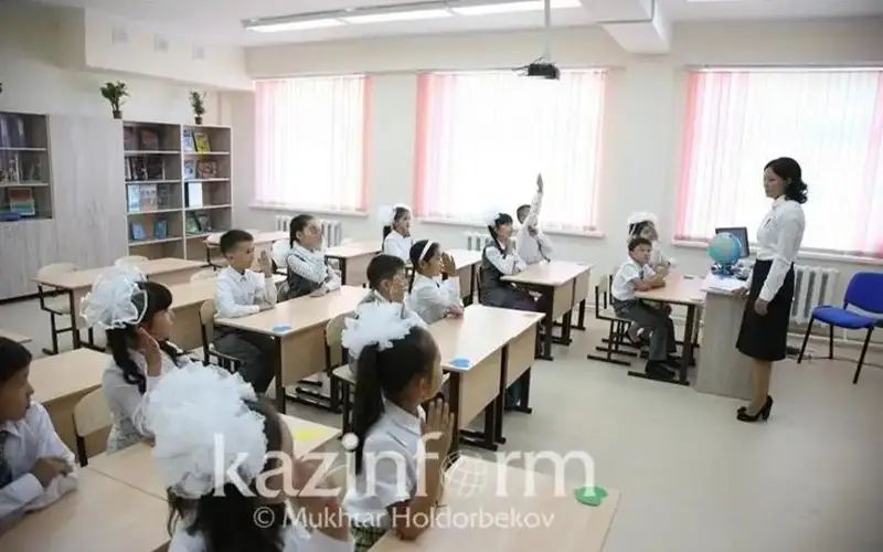 Mınıstr mektepterdi lıtsenzııalanǵan kúzetpen qamtý máselesinde áli de kemshilik bar ekenin aıtty