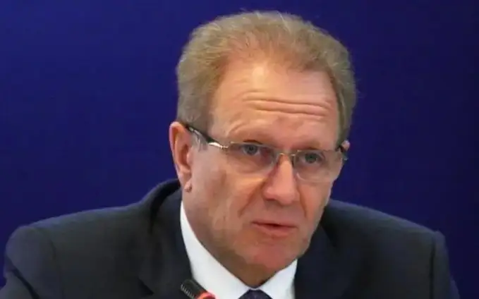 Альберт Рау