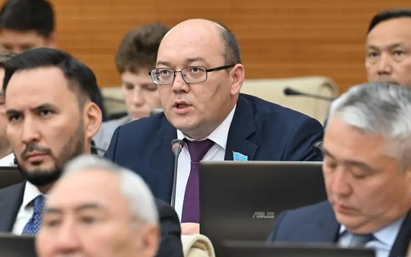  Асхат Рахимжанов