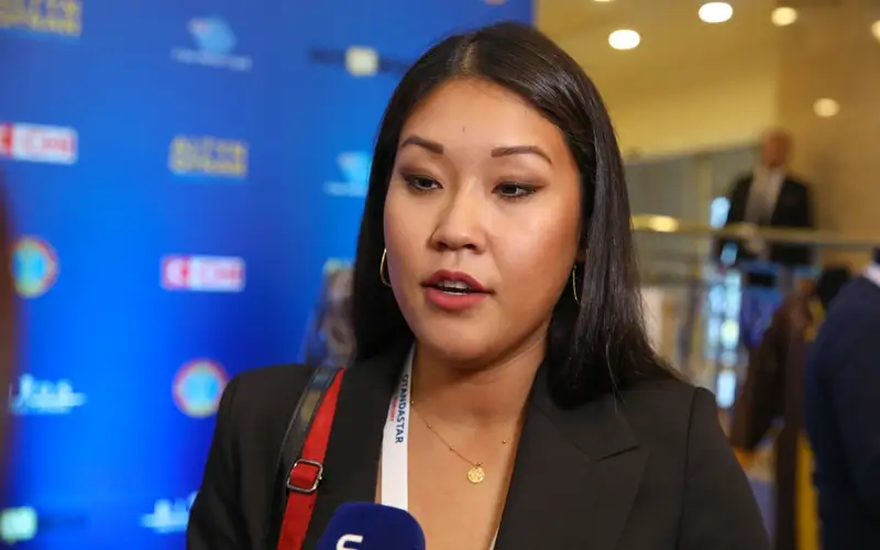 Этническая казашка Есим Саваш