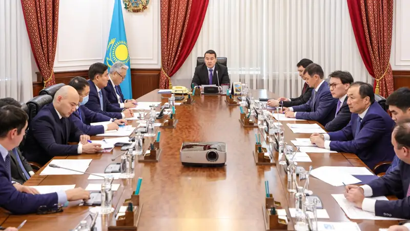 Алихан Смаилов