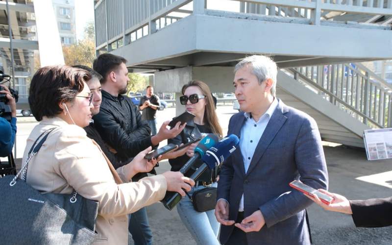 Акимат Алматы руководитель аппарата акима Алматы Бейбут Шаханов.