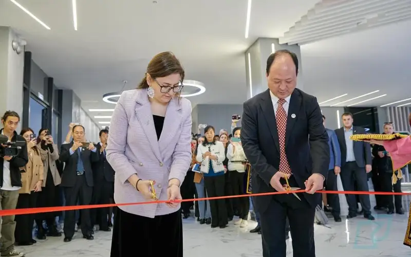 霍兹巴耶夫大学与西北农林科技大学