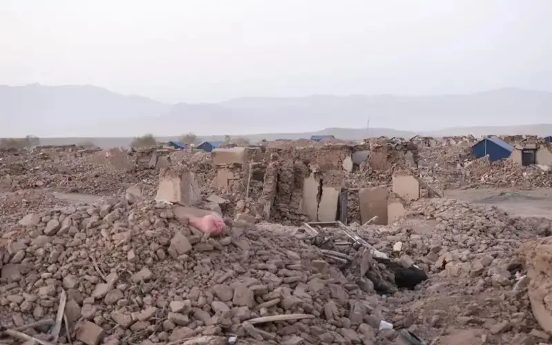 School building collapsed