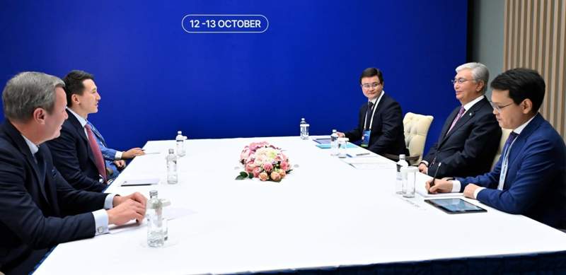 Касым-Жомарт Токаев встретился с гендиректором TikTok Касым-Жомарт Токаев встретился с гендиректором TikTok