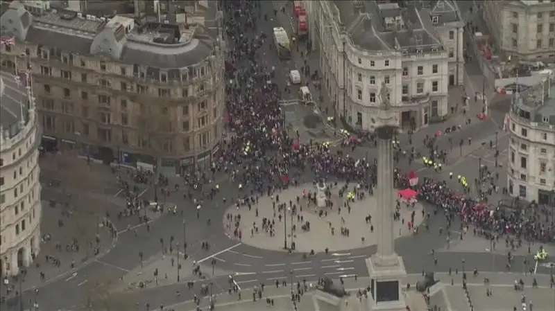 Лондон, митинг