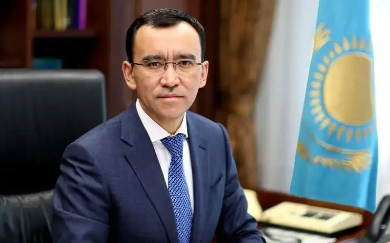 Маулен Ашимбаев