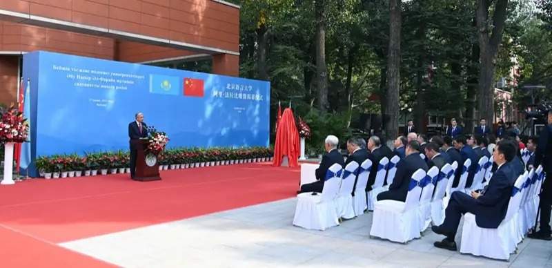 Kazakh President participates in ceremony of inauguration of Al-Farabi bust in Beijing Kazakh President participates in ceremony of inauguration of Al-Farabi bust in Beijing