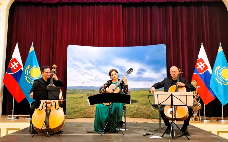 День Республики 