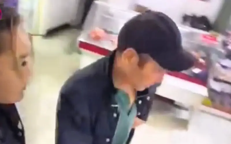 приставание