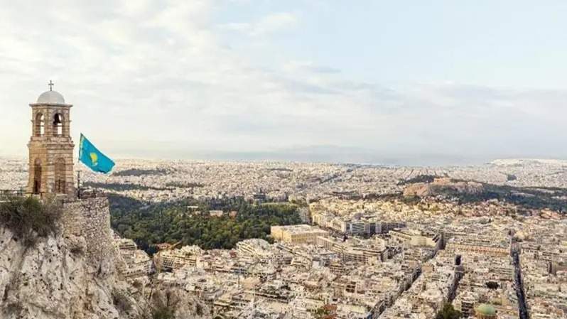 Kazakhstan’s flag flied over Athens