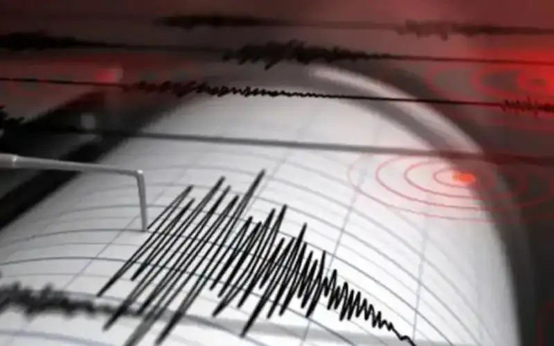 4.7-magnitude quake jolts southern Iran